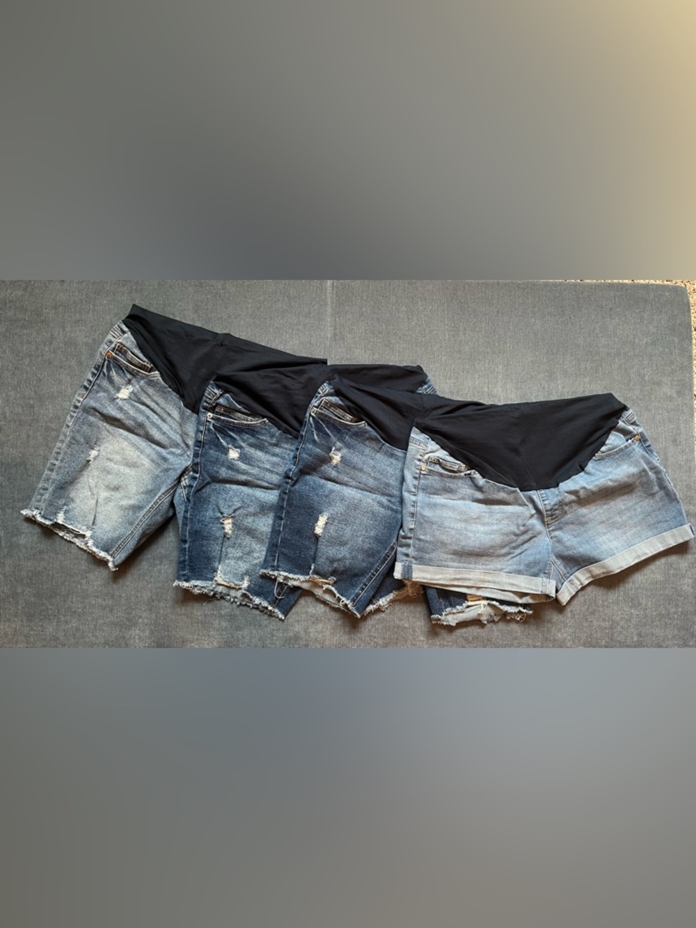 Time and Tru Women’s Maternity Shorts Bundle